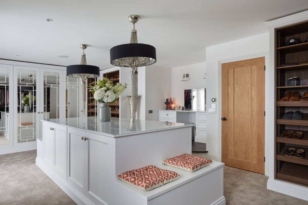 Organised bespoke fitted wardrobe