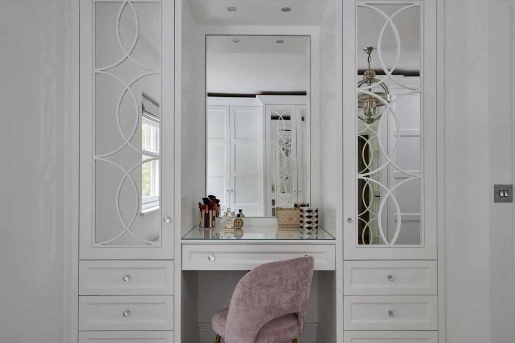 young-ascot (1) Edwardian style built-in dressing table