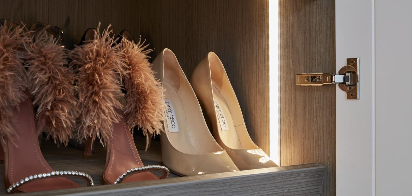 Walk-in wardrobe ideas: Lighting