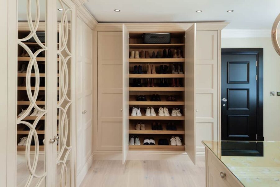 An image of a bespoke wardrobe in a dressing room made by The Heritage Wardrobe Company