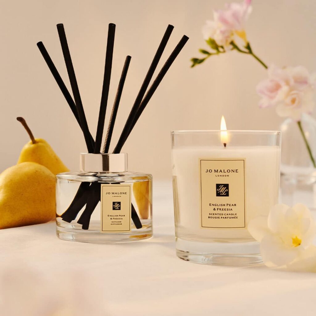 Keep Your Home Smelling Fresh with Aromatherapy and Scents