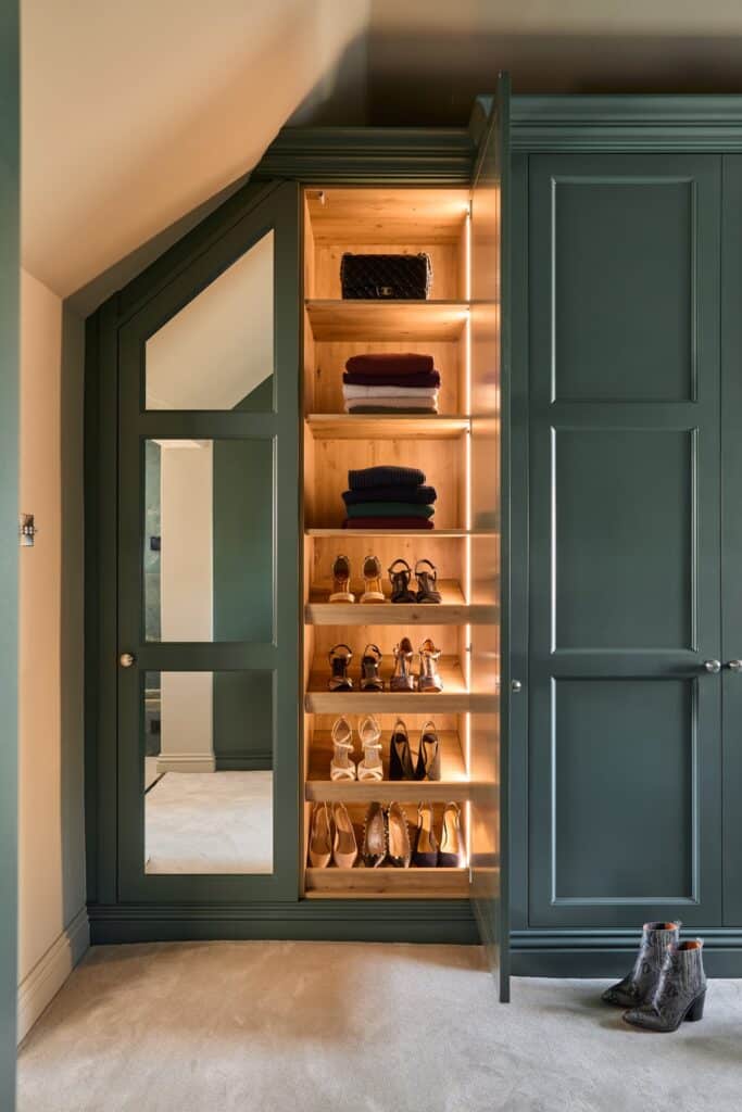 Heritage Wardrobes - Wall Hall4128-1440x2160 Victorian style dressing room cupboard with Balmoral style mirrored doors