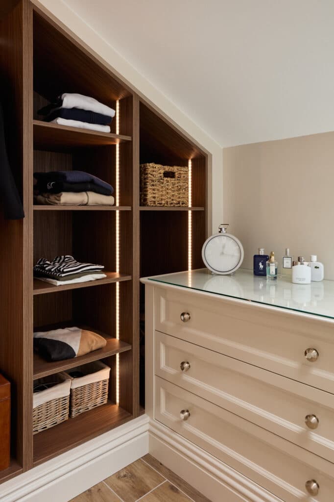 Heritage Wardrobe - Kings Rd 28