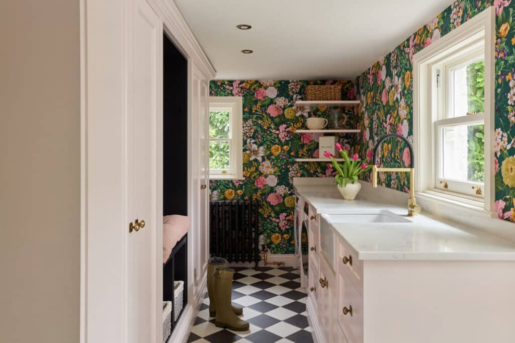 Heritage Wardrobe - Kings Rd 33 bespoke fitted kitchen finished in high quality pink.