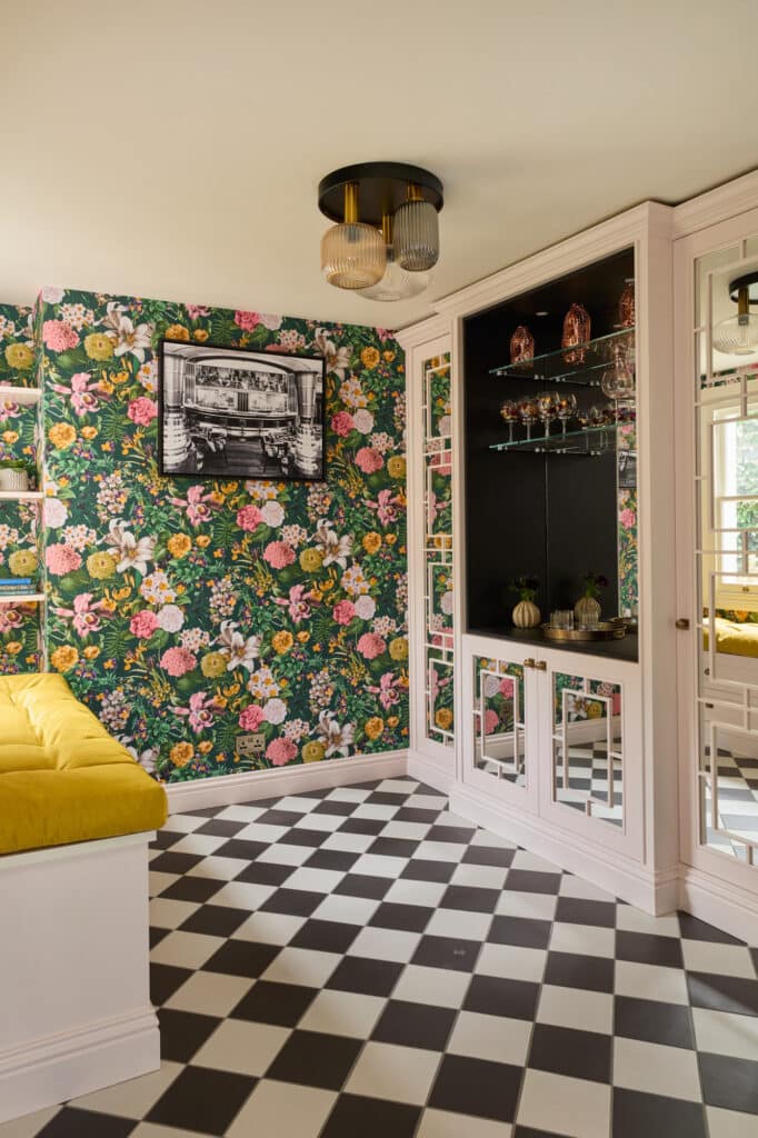 Heritage Wardrobe - Kings Rd 38