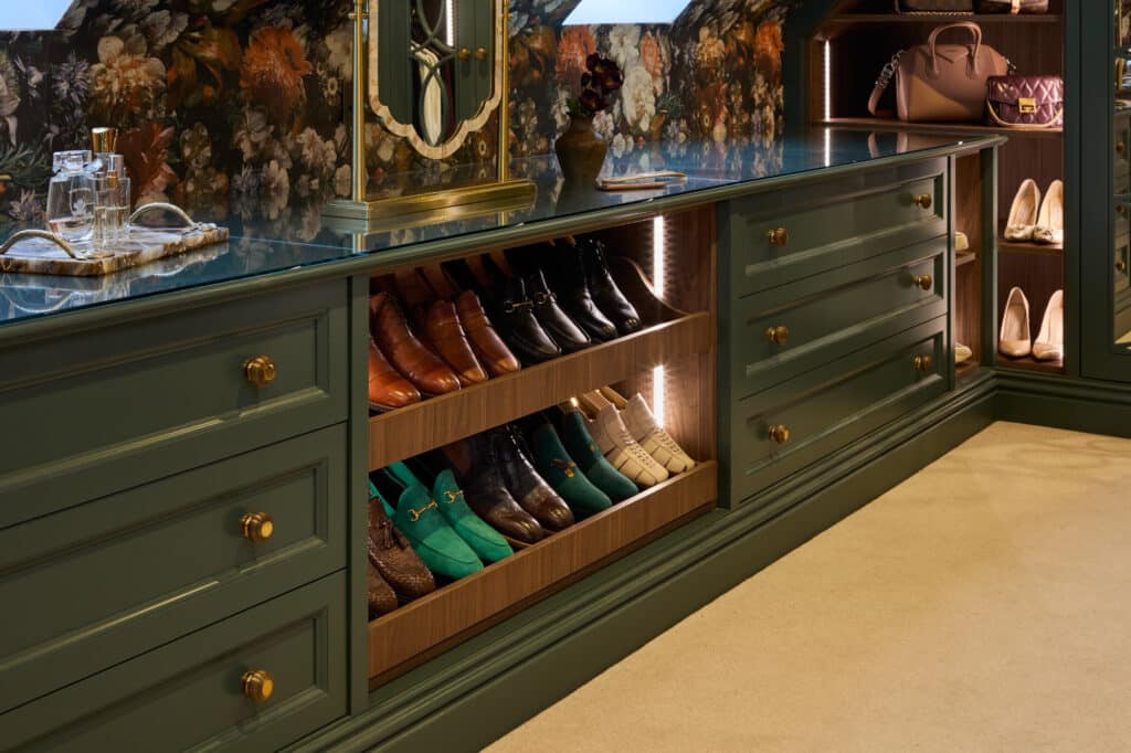 Heritage Wardrobe - Kings Rd 9