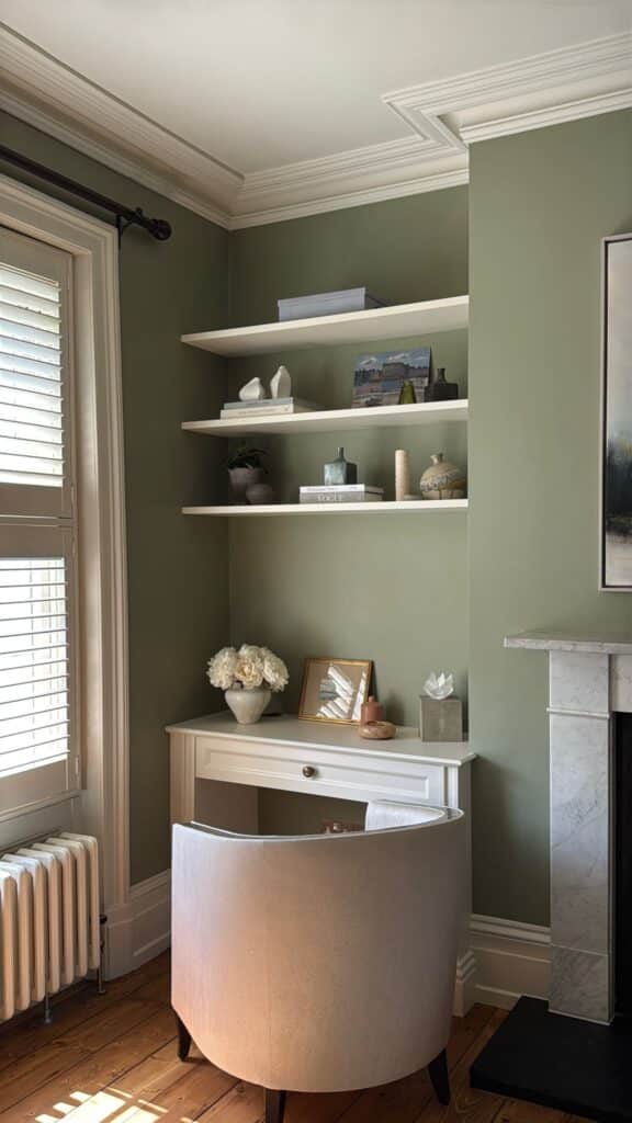 PHOTO-2025-06-25-13-12-35 Custom made built in bookcase in alcove - made by The Heritage Wardrobe Company