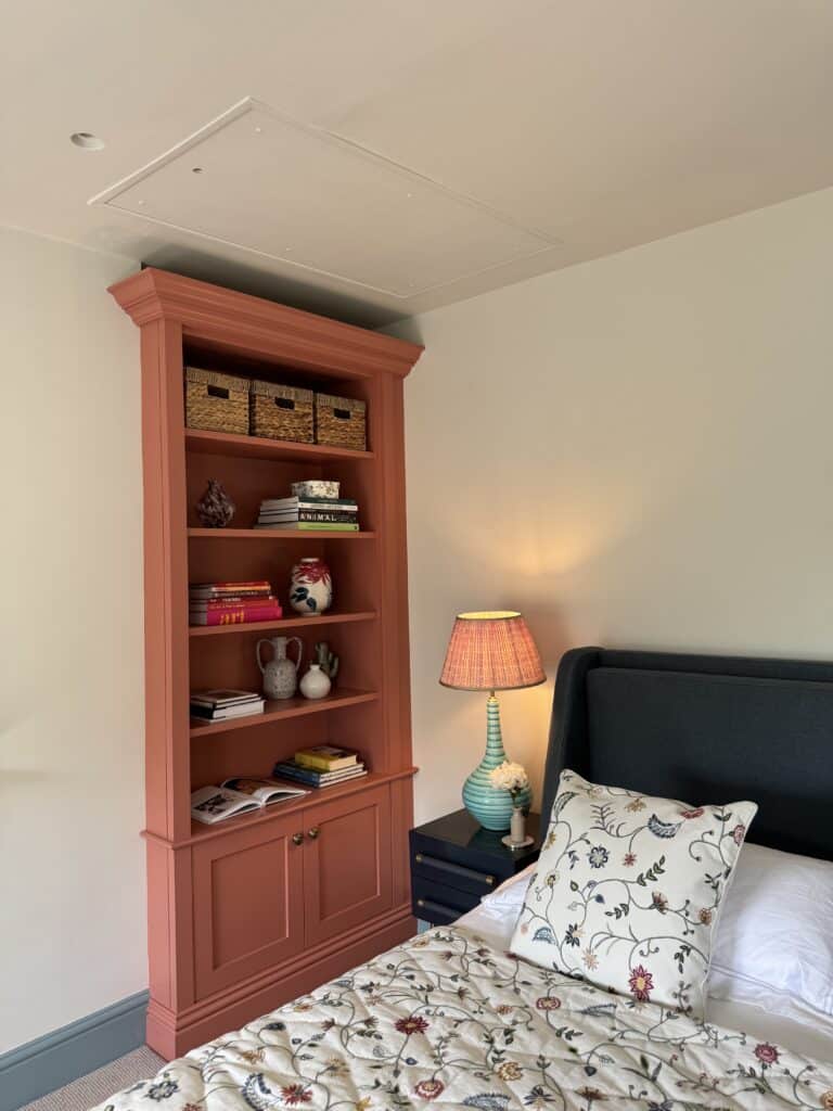 image00060 Classic style fitted bookcase